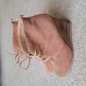 Steve Madden boots